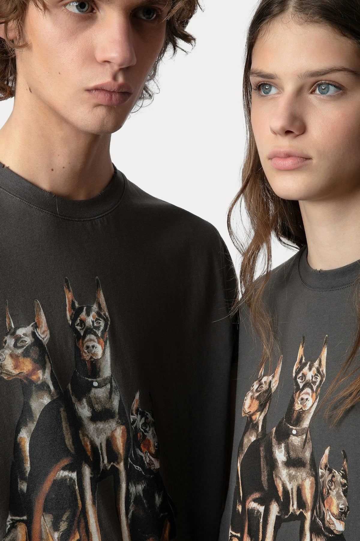 Zadig & Voltaire Unisex Yuvarlak Yaka Doberman Desenli T-shirt