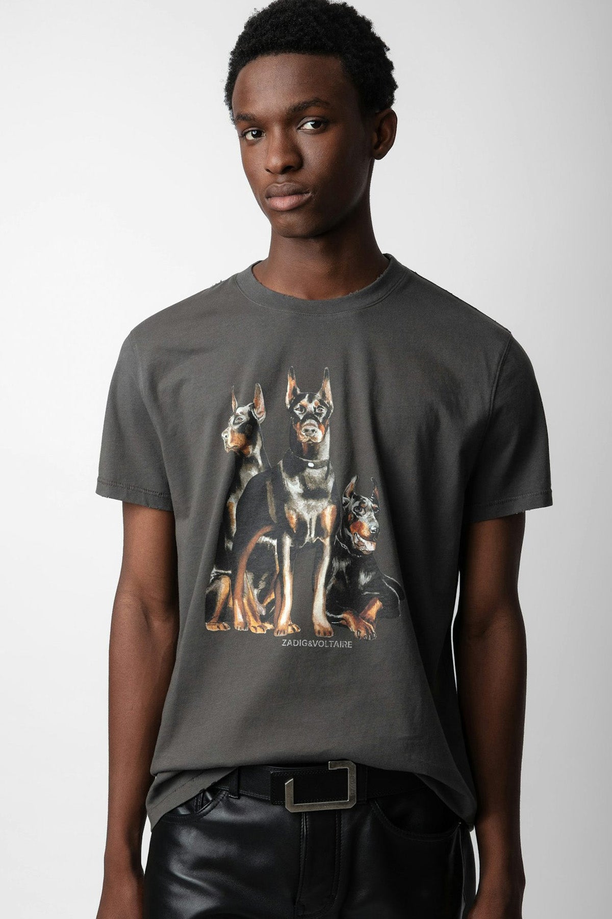 Zadig & Voltaire Unisex Yuvarlak Yaka Doberman Desenli T-shirt