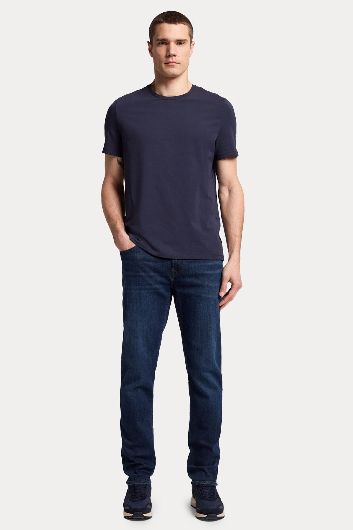 7 For All Mankind Slimmy Tapered Modern Slim Fit Jeans