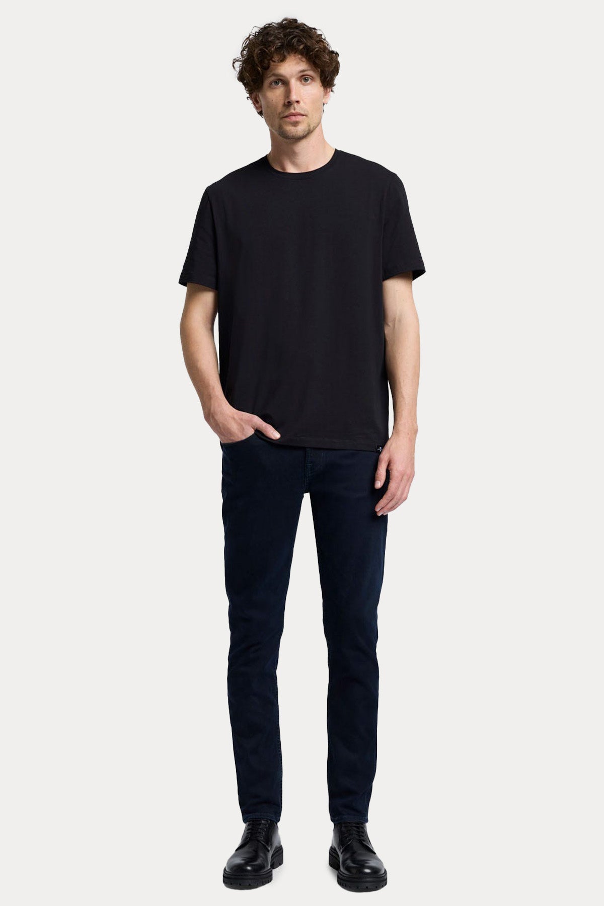 7 For All Mankind Slimmy Tapered Modern Slim Fit Jeans