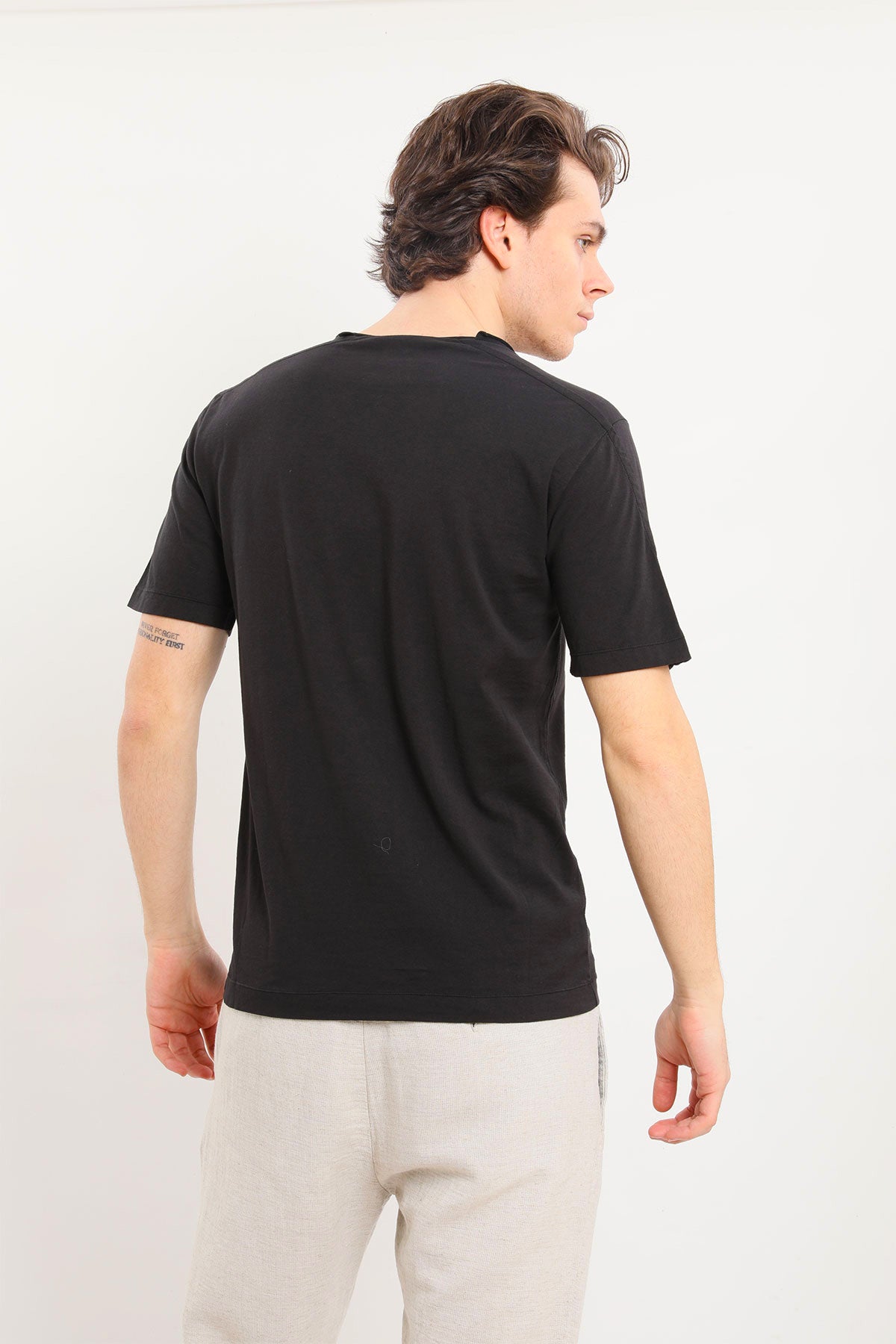 Transit T-shirt-Libas Trendy Fashion Store