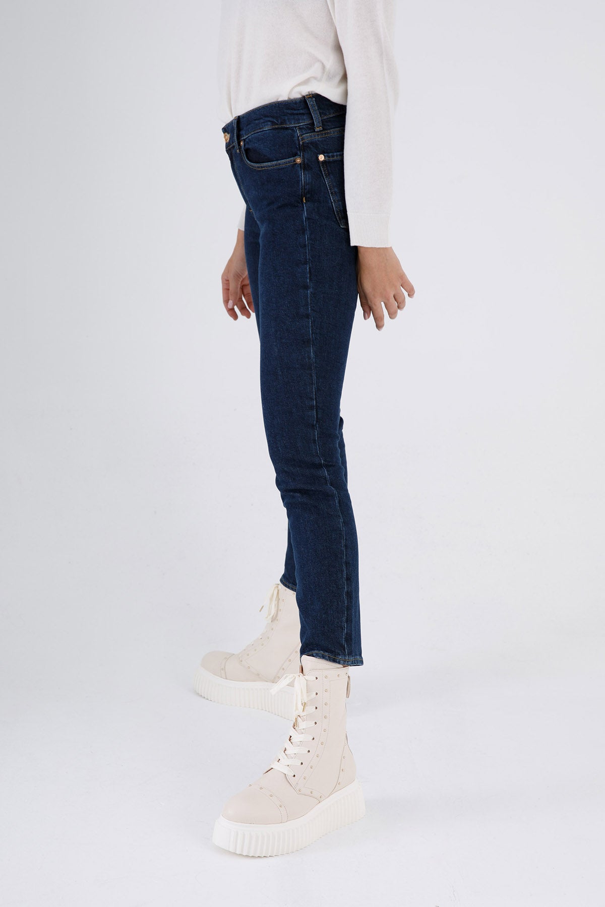 7 For All Mankind Roxanne Slim Fit Jeans-Libas Trendy Fashion Store